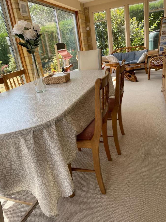 Cotswolds Luxury House In Central Bourton Large Sleeps 2-11. Pet Friendly. Exterior foto